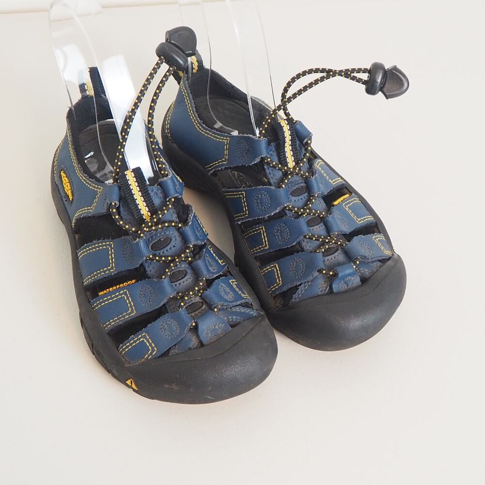 Keen Newport H2 Little Kids Toddler Youth Size 12 Blue Slip-on Water Sandals